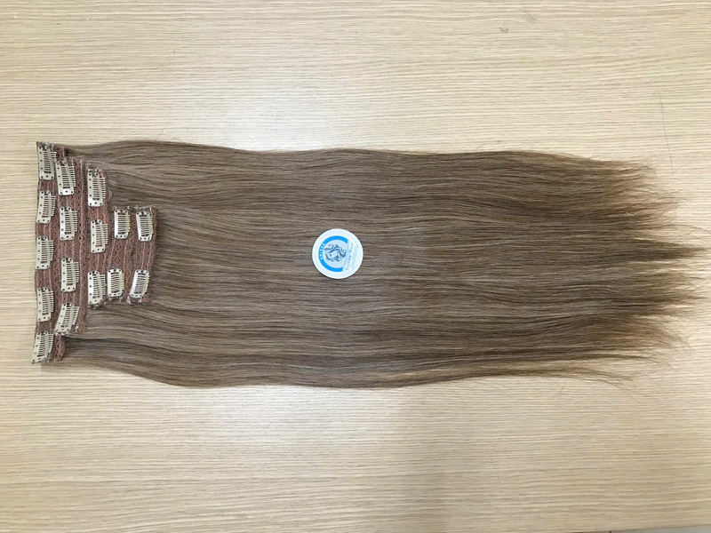 Clip-ins hair extensions Clip-ins hair extensions